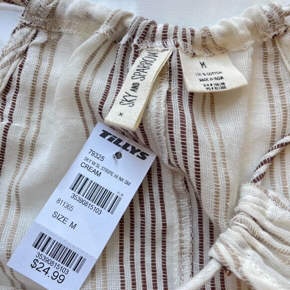 NWT Tilly’s Top‎ - Picture 4 of 8